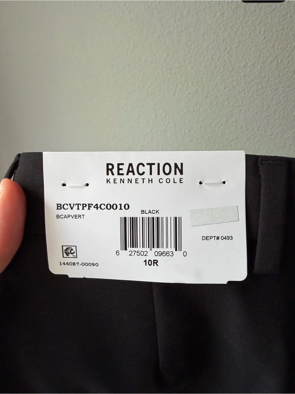 Kenneth Cole Reaction Boys 2 Piece Suit Jacket and Pants in size 10R